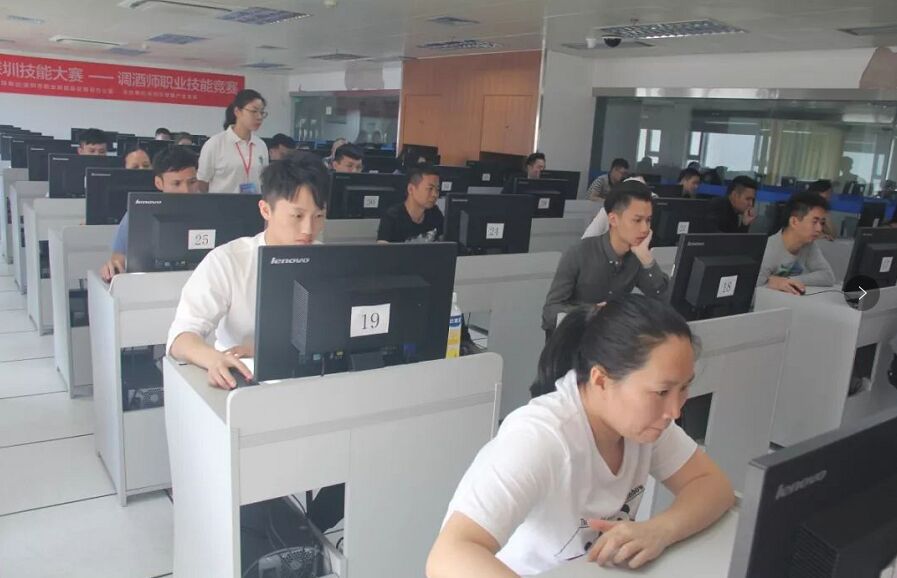 深圳調酒師職業技能初賽現場考生風采